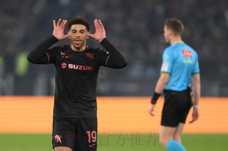 伊尔汗绝杀亚当斯双响 都灵3-2进意杯八强战国米